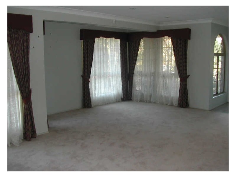 1 Karen Court, Runcorn QLD 4113