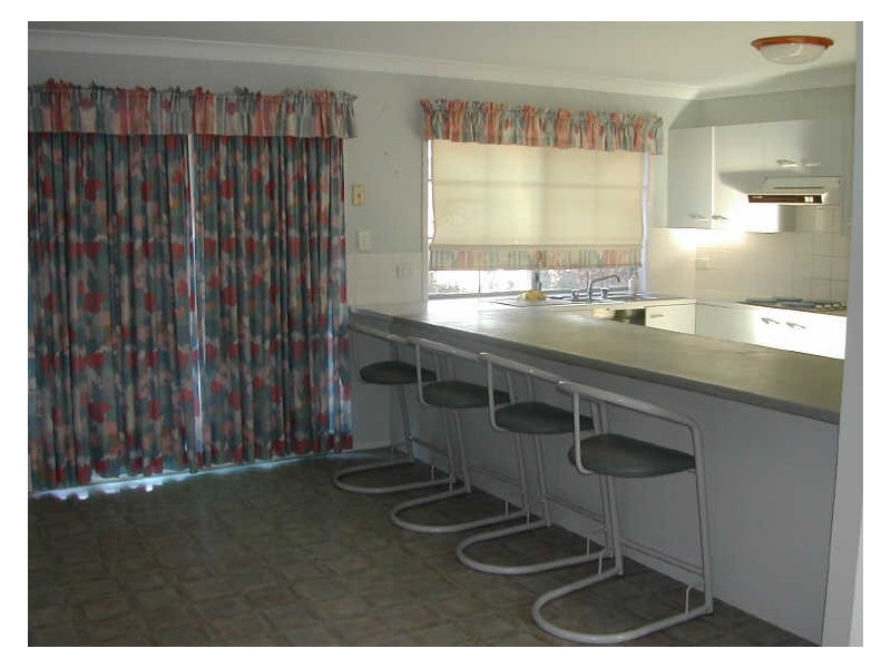 1 Karen Court, Runcorn QLD 4113