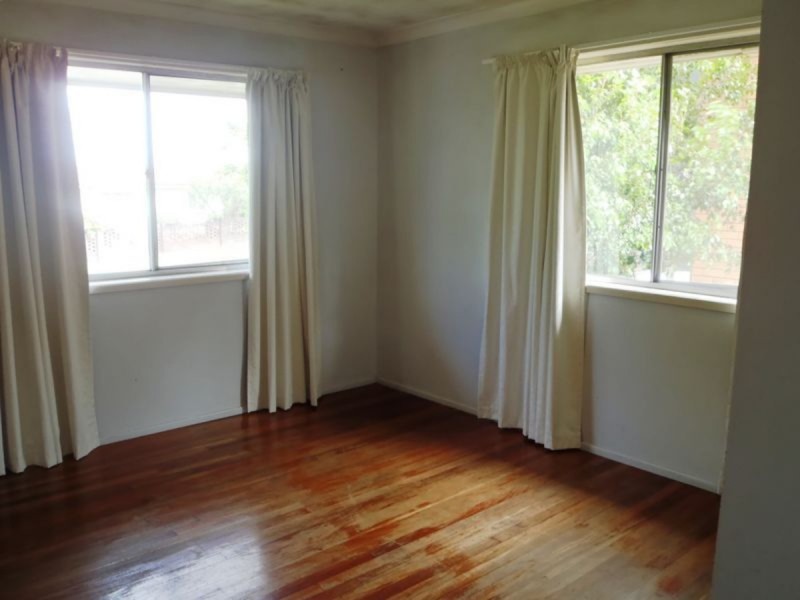 202 Newnham Road, Mansfield QLD 4122