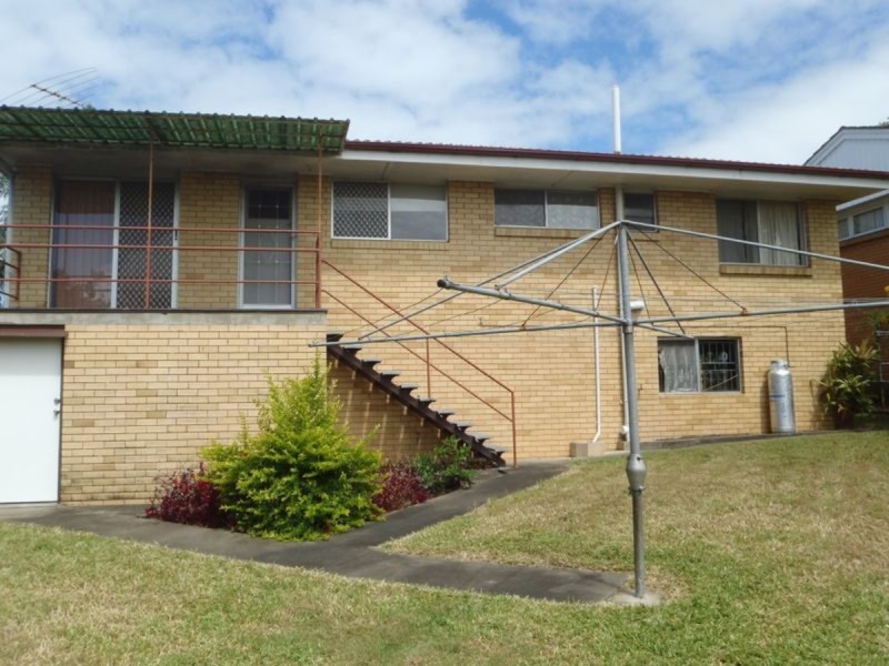 202 Newnham Road, Mansfield QLD 4122