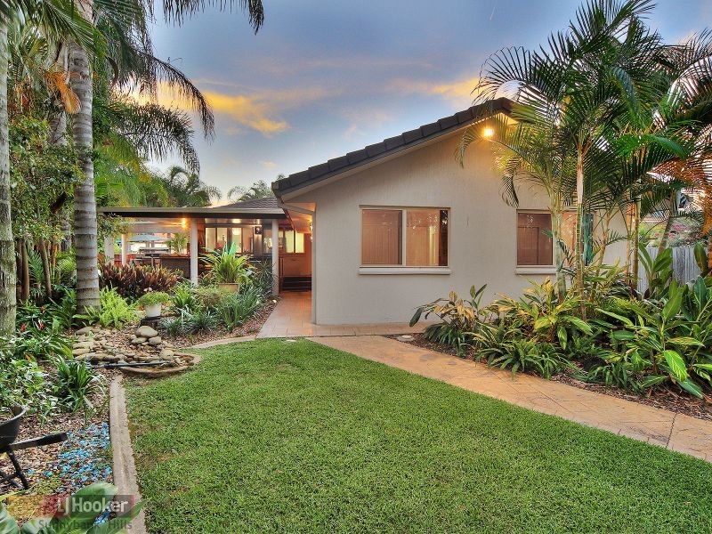 11 Casuarina Crescent, Calamvale QLD 4116