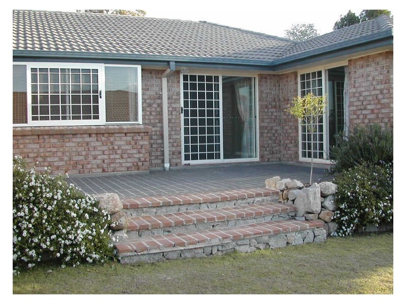 11 Swanbrook Place, Parkinson QLD 4115