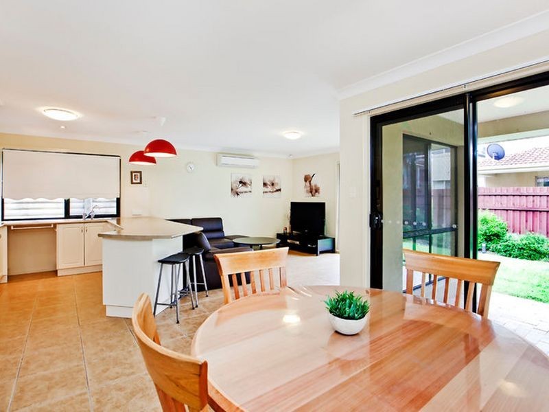 20 Coneybeer Place, Eight Mile Plains QLD 4113