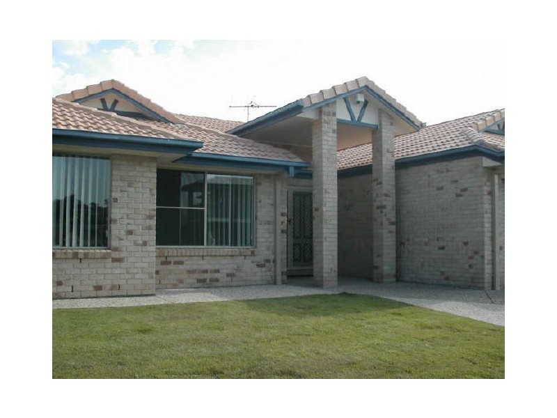 17 Pleasant Place, Wishart QLD 4122