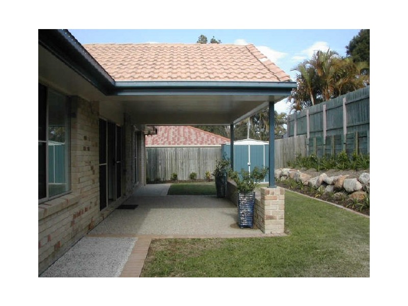 17 Pleasant Place, Wishart QLD 4122