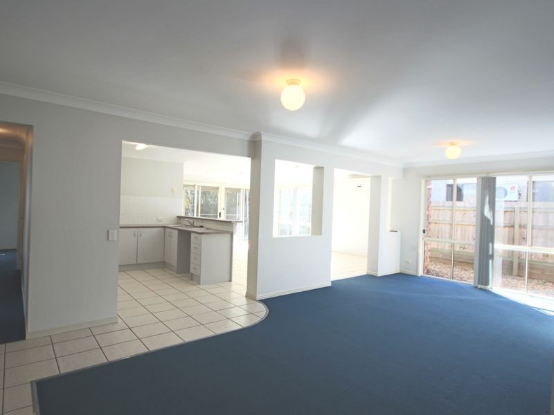 19/15 Parnassus Street, Robertson QLD 4109