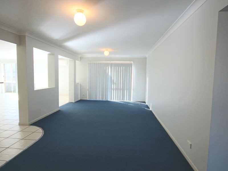 19/15 Parnassus Street, Robertson QLD 4109