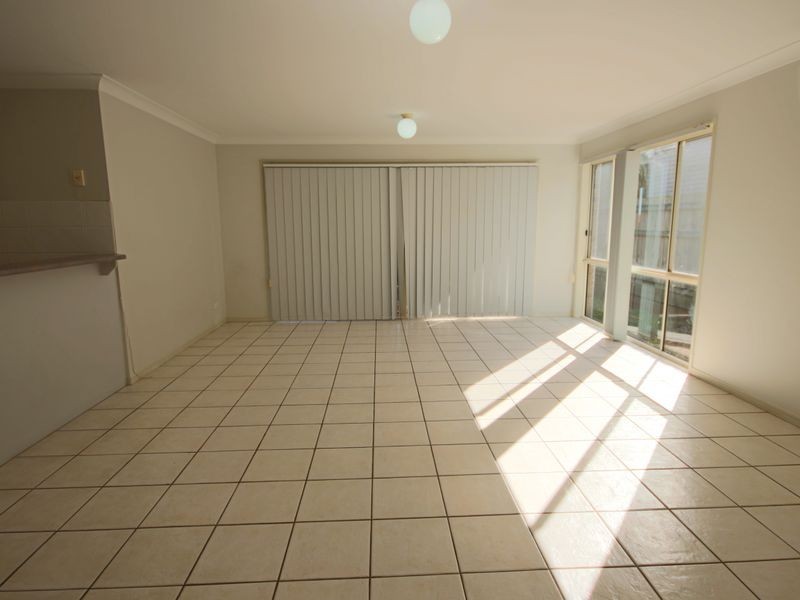 19/15 Parnassus Street, Robertson QLD 4109