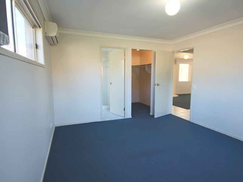 19/15 Parnassus Street, Robertson QLD 4109