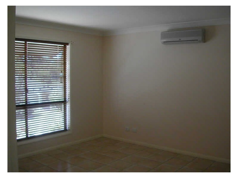 12 Mayfair Place, Stretton QLD 4116
