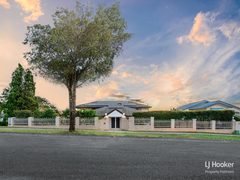 14 Kilmorey Street, Carindale QLD 4152