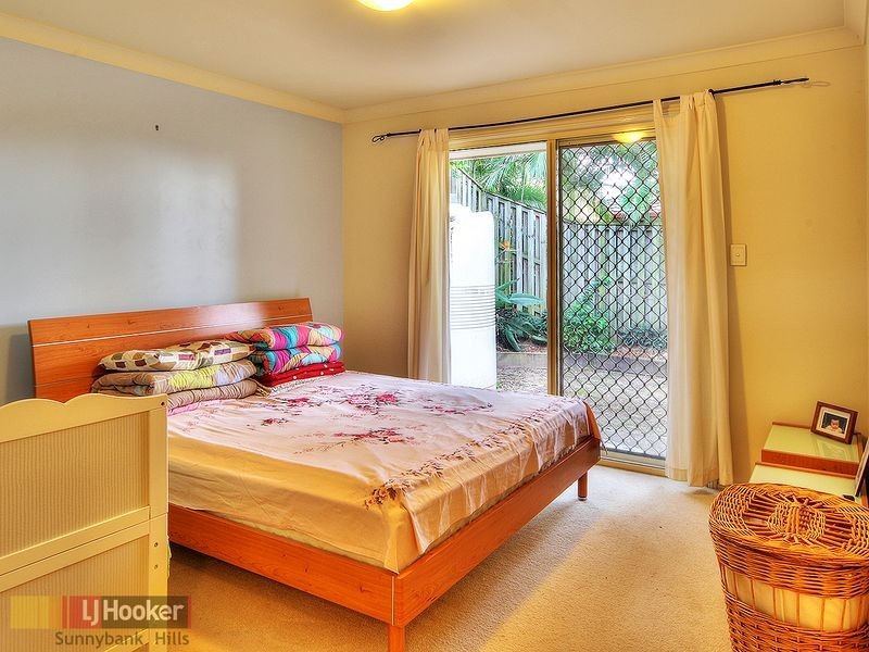 10 Borage Place, Calamvale QLD 4116