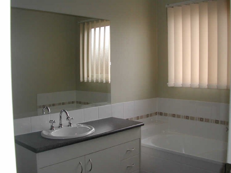 61 Tallowood Way, Sunnybank Hills QLD 4109