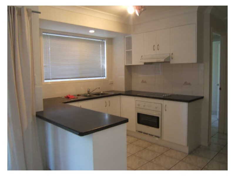 12/18 Swan Lake Crescent, Calamvale QLD 4116