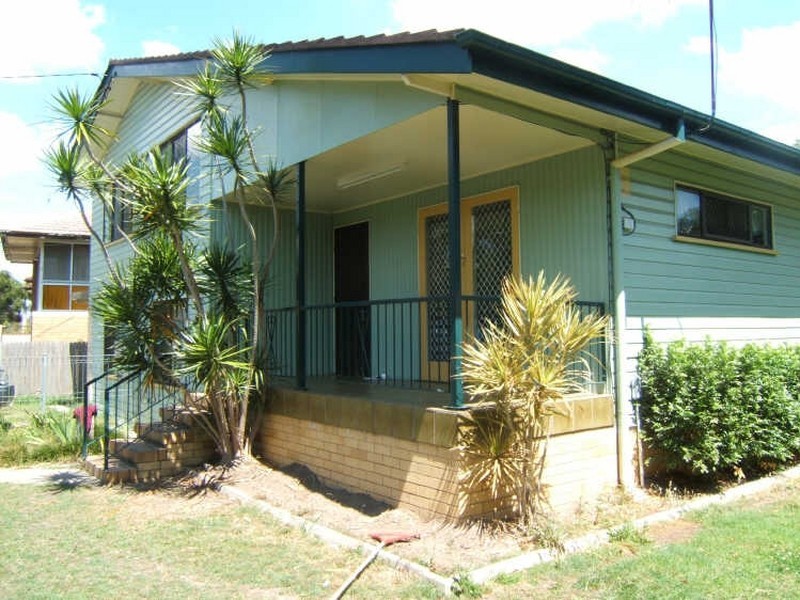 21 Springfield Street, Macgregor QLD 4109