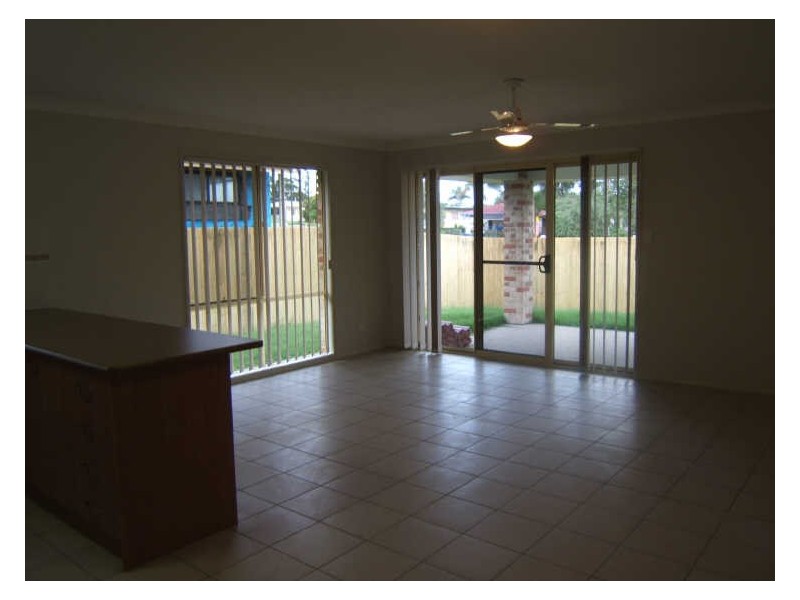 35 Aberdeen Crescent, Kuraby QLD 4112