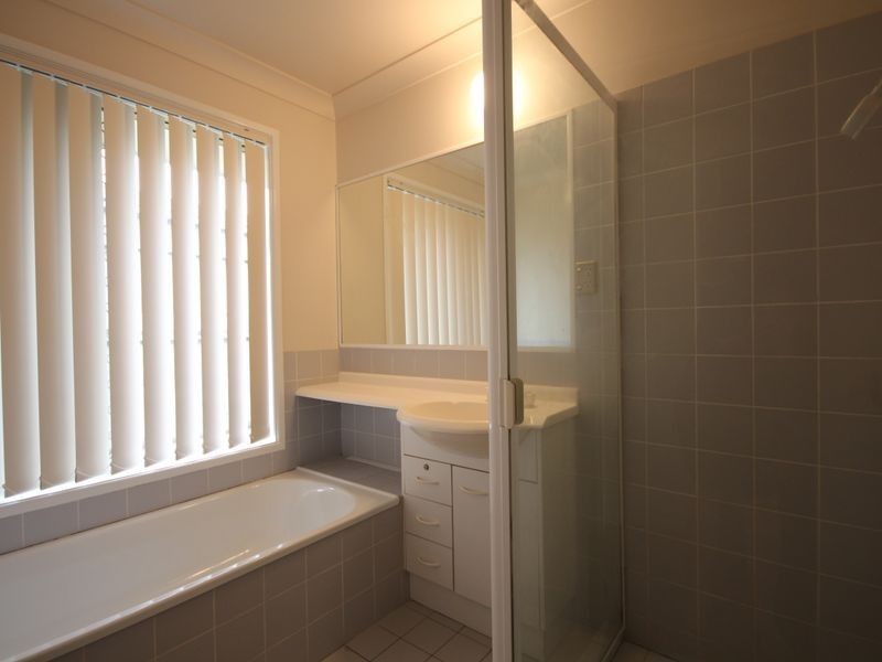 3 Savanna Place, Eight Mile Plains QLD 4113