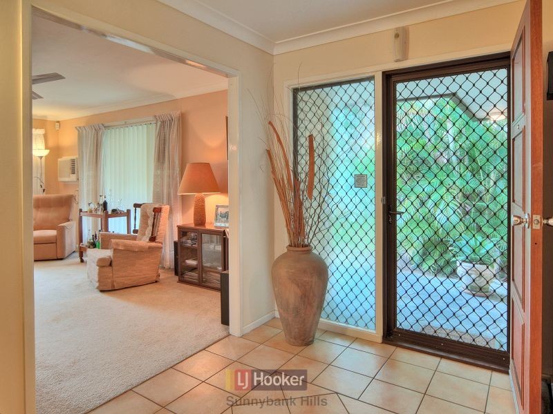 21 Trood Street, Macgregor QLD 4109