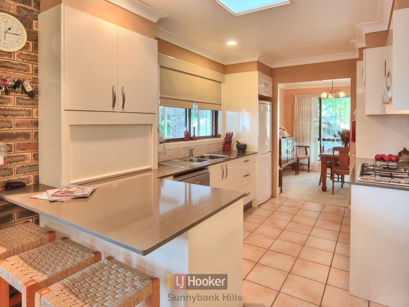 21 Trood Street, Macgregor QLD 4109