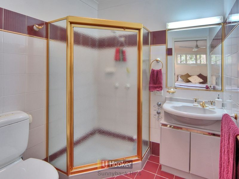 21 Trood Street, Macgregor QLD 4109