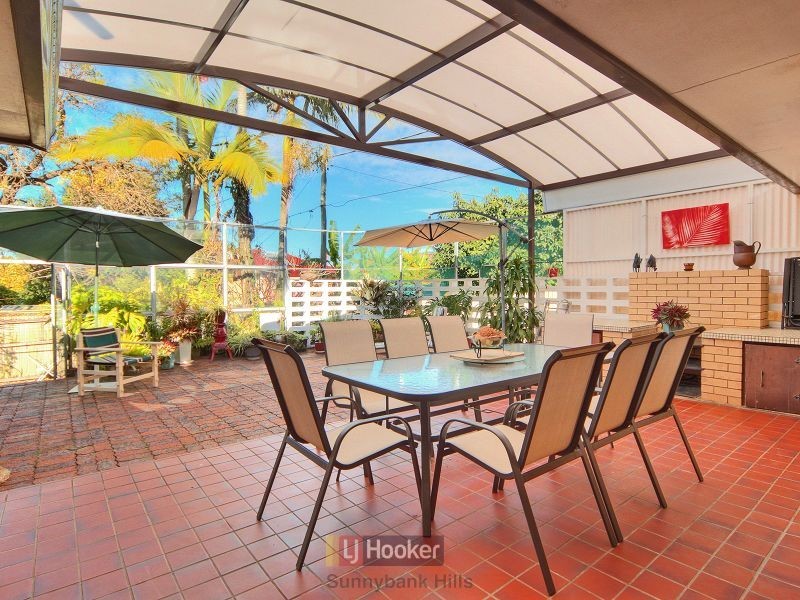 21 Trood Street, Macgregor QLD 4109