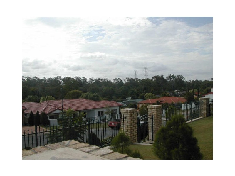 8 Bhowani Place, Kuraby QLD 4112