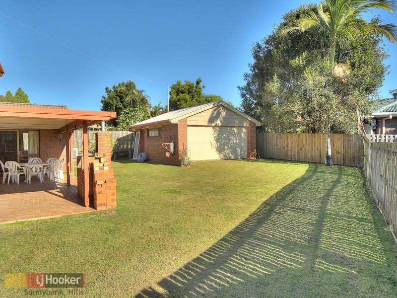 3 Eisenhower Street, Stretton QLD 4116