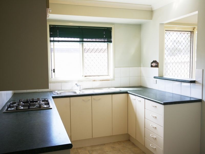 8 Shapcott Place, Runcorn QLD 4113