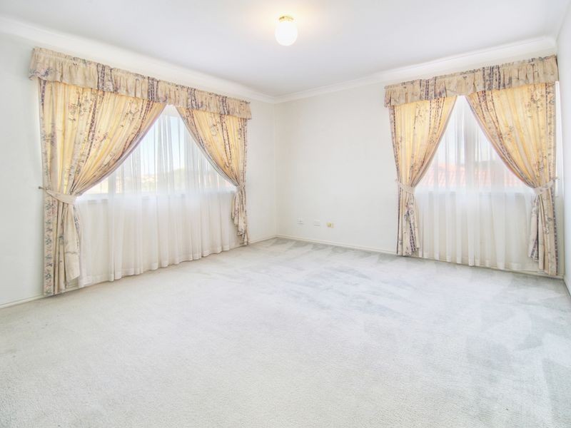 4 Azalea Crescent, Calamvale QLD 4116