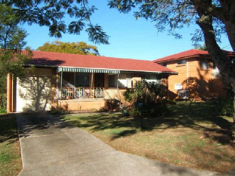 16 Joplin Street, Robertson QLD 4109