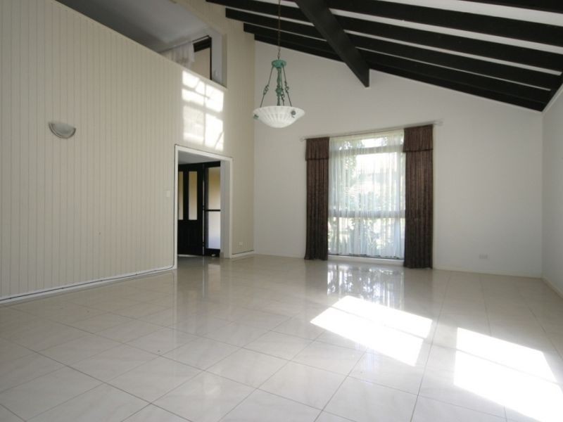 23 Saville Street, Eight Mile Plains QLD 4113