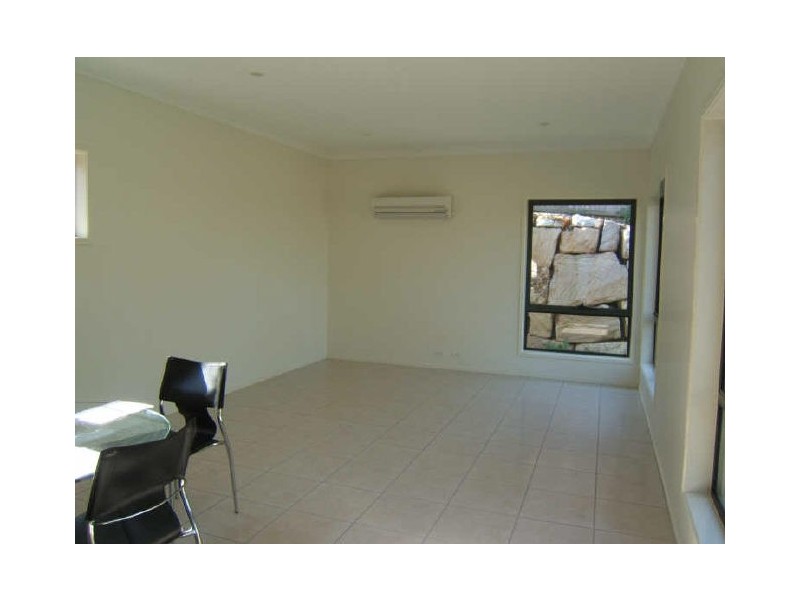 18 Yvonne Road, Eight Mile Plains QLD 4113