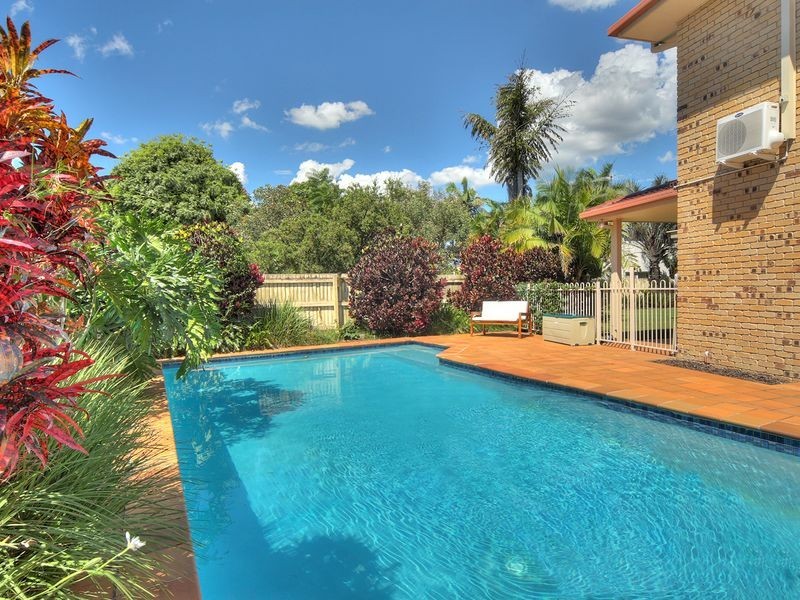 6 Capstan Place, Macgregor QLD 4109