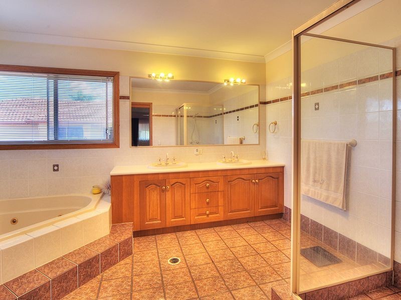 6 Capstan Place, Macgregor QLD 4109