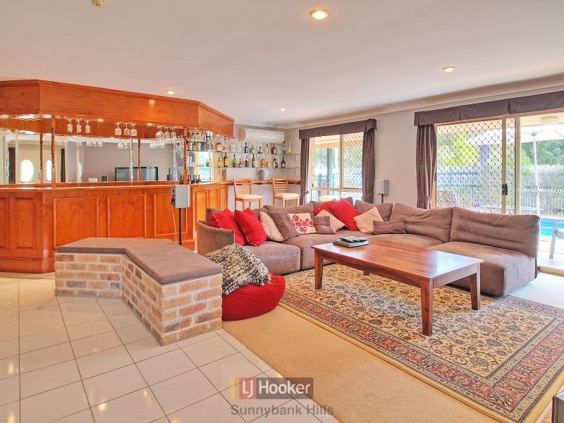 22 Golden Avenue, Calamvale QLD 4116