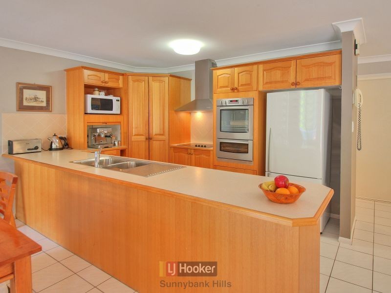 22 Golden Avenue, Calamvale QLD 4116