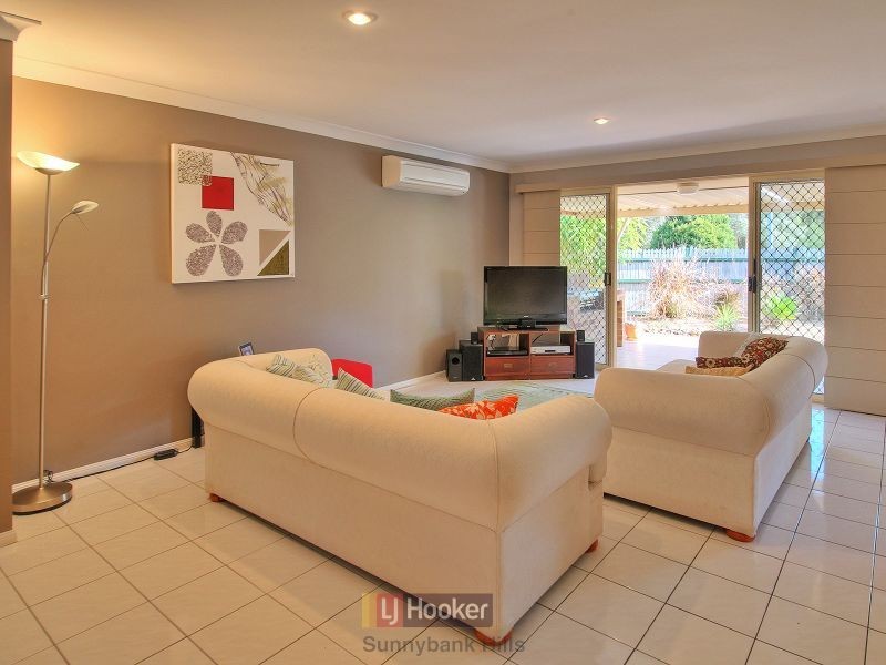 22 Golden Avenue, Calamvale QLD 4116