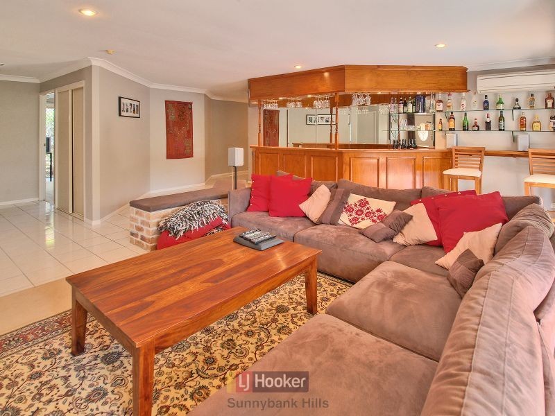 22 Golden Avenue, Calamvale QLD 4116