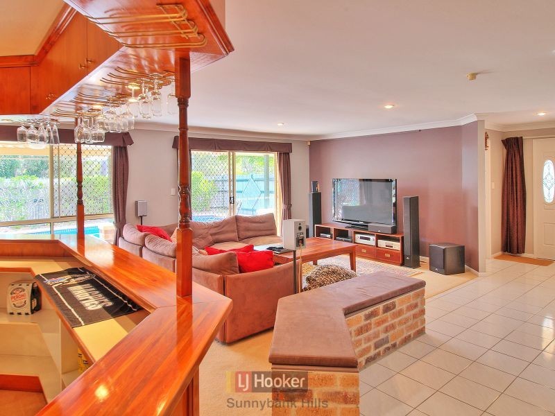 22 Golden Avenue, Calamvale QLD 4116