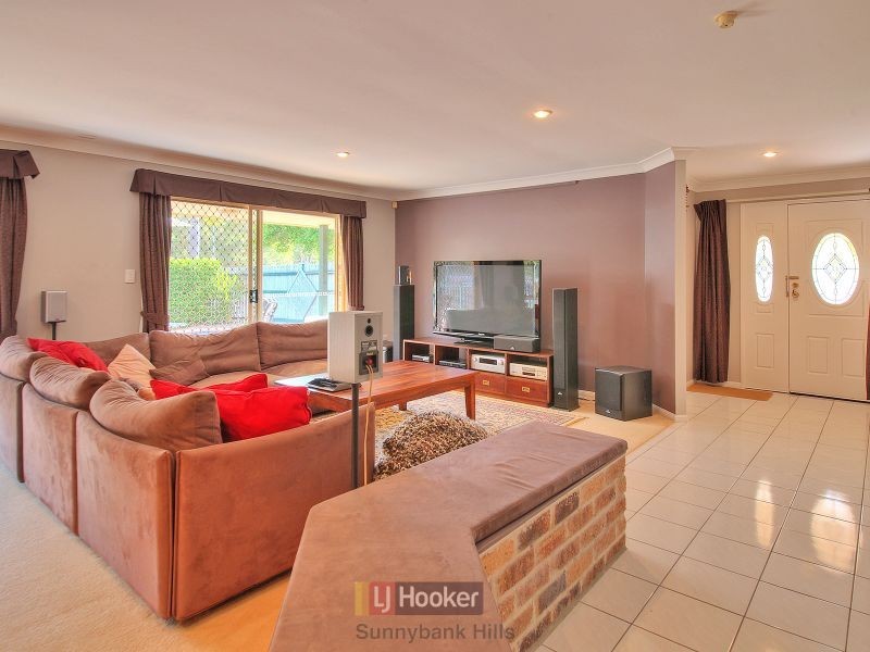22 Golden Avenue, Calamvale QLD 4116