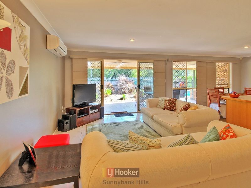 22 Golden Avenue, Calamvale QLD 4116