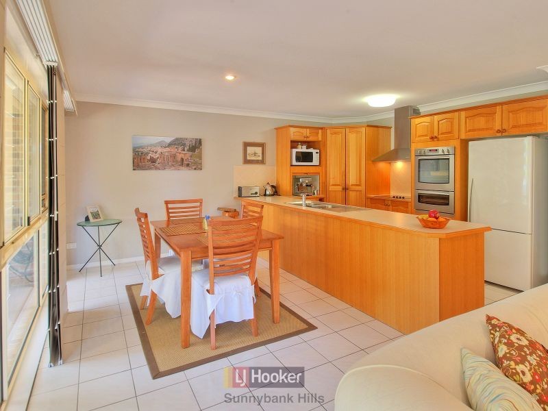 22 Golden Avenue, Calamvale QLD 4116