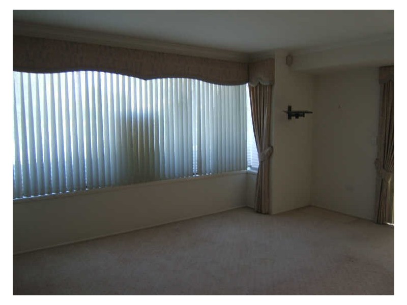 8 Azalea Crescent, Calamvale QLD 4116