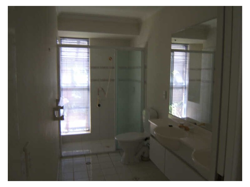 8 Azalea Crescent, Calamvale QLD 4116