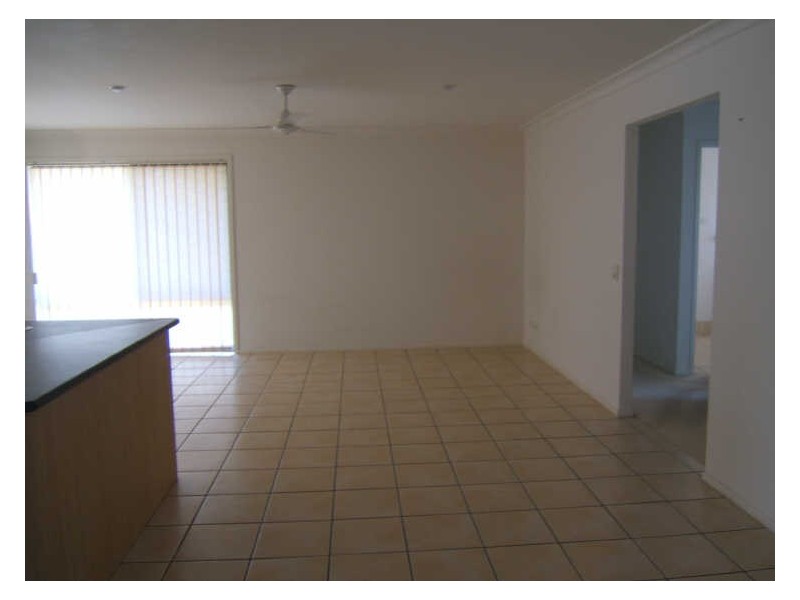 11 Brookfield Court, Parkinson QLD 4115