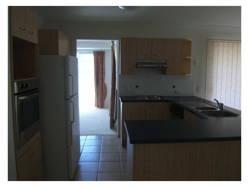 11 Brookfield Court, Parkinson QLD 4115