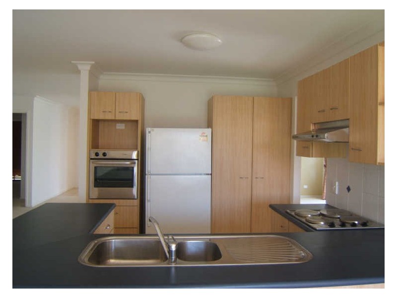 11 Brookfield Court, Parkinson QLD 4115