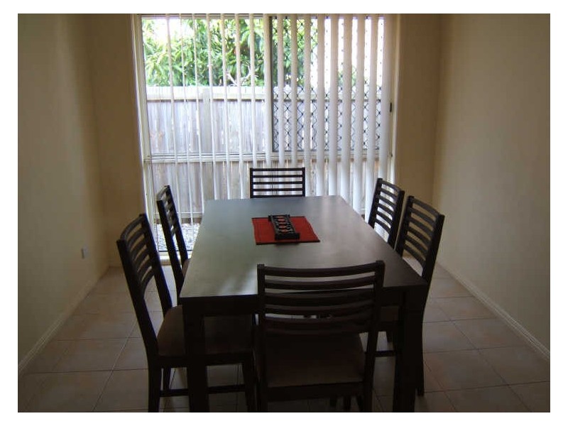 10 Hickory Place, Calamvale QLD 4116