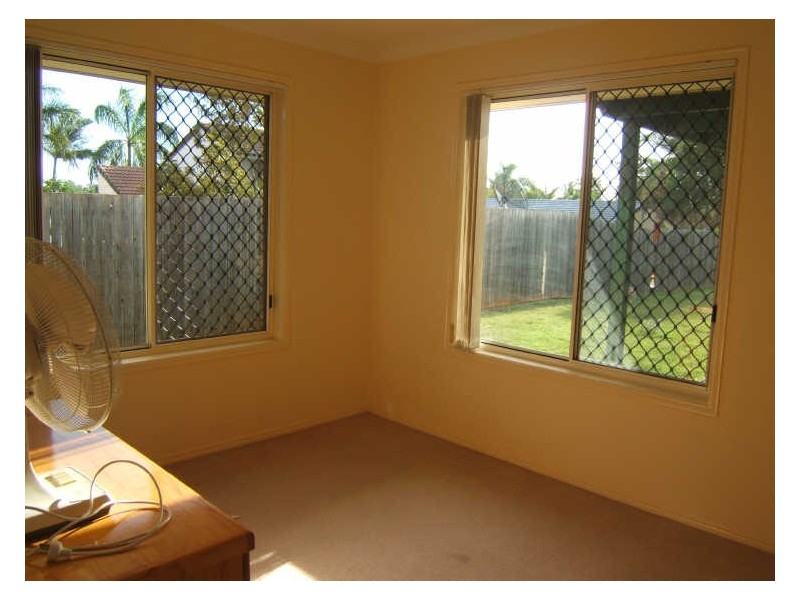 10 Hickory Place, Calamvale QLD 4116