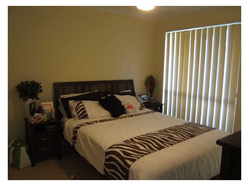 10 Hickory Place, Calamvale QLD 4116